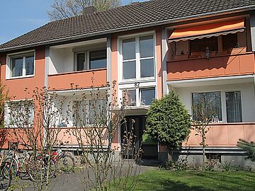 Schöne 2-Zimmer-Wohnung mit Loggia im Krefelder Südwesten