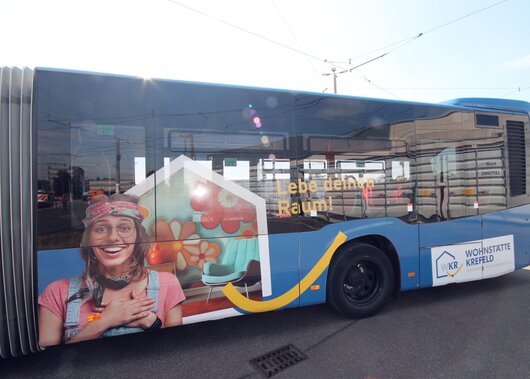 Bus im neuen Wohnstätte-Look