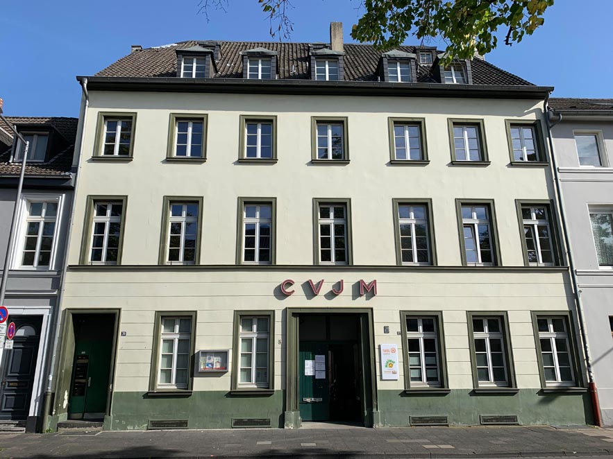Westwall-Front-alt.